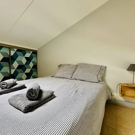 Jolie Maison De Mitoyenne Au Calme Proche Tanchet 4 Personnes 別荘